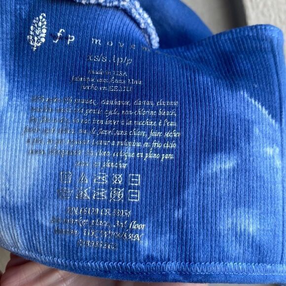 NWT Free People On The Radar Tie Dye Yoga Sports Bra in Blue Size: XS/S - Picture 12 of 12